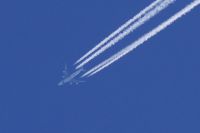 Read more: ChemTrail Photos - Day 7 - 03.04.2010 - Pozdrav od 4 motorne Ajkule
