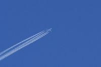 Read more: ChemTrail Photos - Day 7 - 03.04.2010 - Pozdrav od 4 motorne Ajkule