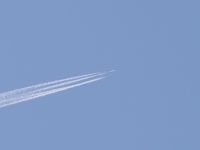 Read more: ChemTrail Photos - Day 11 - 10.04.2010 - Križ iznad glave