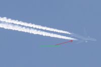 Read more: ChemTrail Photos - Day 20 - 29.04.2010 - Grupnjak na nebu