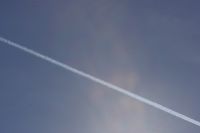 Read more: ChemTrail Photos - Day 20 - 29.04.2010 - Grupnjak na nebu