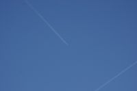 Read more: ChemTrail Photos - Day 20 - 29.04.2010 - Grupnjak na nebu