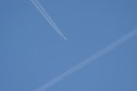 Read more: ChemTrail Photos - Day 20 - 29.04.2010 - Grupnjak na nebu