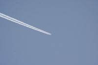 Read more: ChemTrail Photos - Day 20 - 29.04.2010 - Grupnjak na nebu