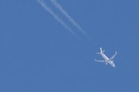 Read more: ChemTrail Photos - Day 27 - 23.05.2010 - Uhvaćen spuštenih gaća