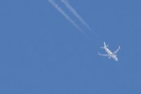 Read more: ChemTrail Photos - Day 27 - 23.05.2010 - Uhvaćen spuštenih gaća