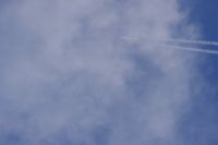 Read more: ChemTrail Photos - Day 33 - 05.06.2010 - Kemijski trag on/off