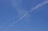 Read more: ChemTrail Photos - Day 42 - 10.07.2010 -  Udarna trojka