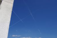 Read more: ChemTrail Photos - Day 42 - 10.07.2010 -  Udarna trojka