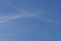 Read more: ChemTrail Photos - Day 49 - 13.11.2010 -  Uobičajena gužva na nebu