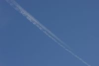 Read more: ChemTrail Photos - Day 49 - 13.11.2010 -  Uobičajena gužva na nebu