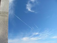 Read more: ChemTrail Photos - Day 49 - 13.11.2010 -  Uobičajena gužva na nebu