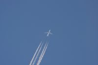 Read more: ChemTrail Photos - Day 49 - 13.11.2010 -  Uobičajena gužva na nebu