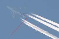 Read more: ChemTrail Photos - Day 53 - 16.01.2011 -  Nepoznati četveromotorni zaprašivač
