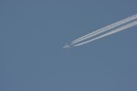 Read more: ChemTrail Photos - Day 53 - 16.01.2011 -  Nepoznati četveromotorni zaprašivač
