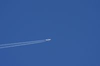 Read more: ChemTrail Photos - Day 53 - 16.01.2011 -  Nepoznati četveromotorni zaprašivač